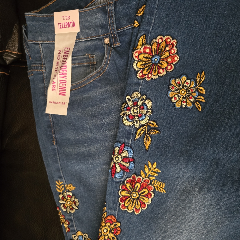 TELEPATIA Mid Rise Flare Leg Embroidery Denim Women's 7/28 NEW!